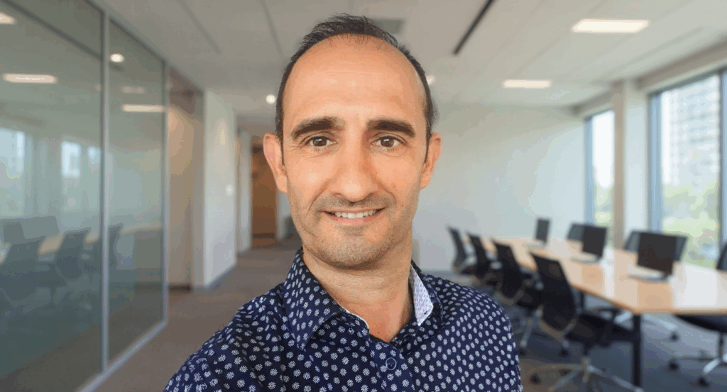 Portrait de David Taillefer, coach en développement commercial, expert de la prospection et de la relation client.
